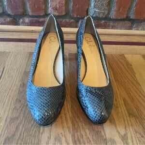 COLE HAAN BLACK AND GRAY SNAKESKIN PRINT CLASSIC PUMP SHOE SIZE 7 1/2 B GRAND OS